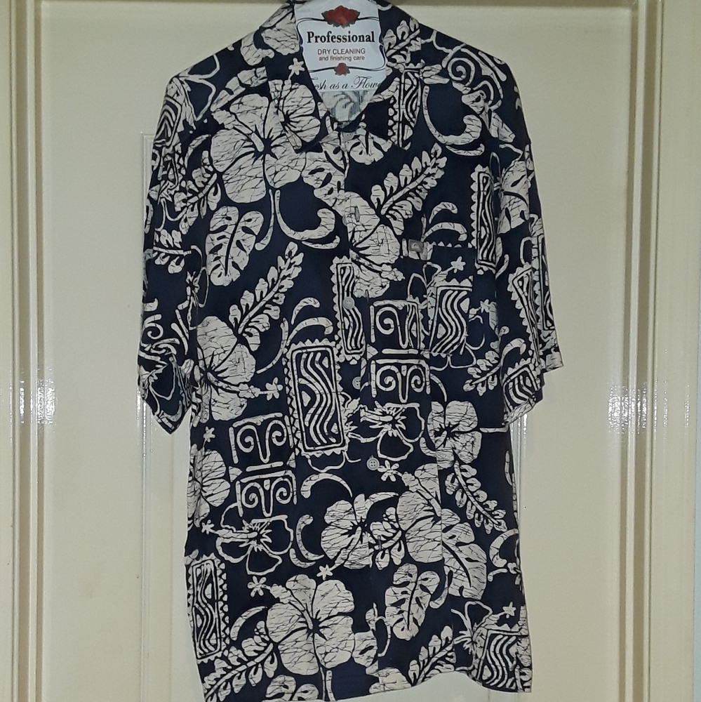 Quiksilver Button Down Short Sleeve Shirt